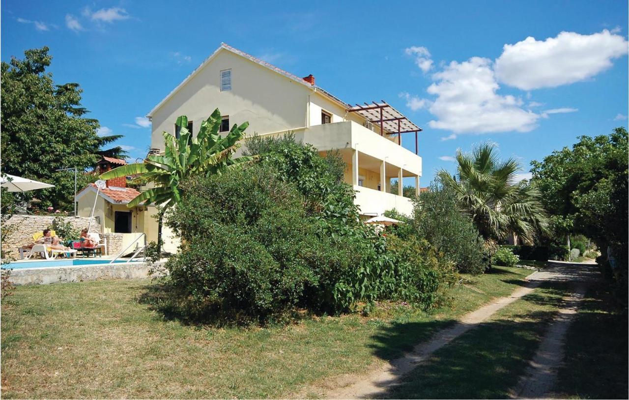 8 Bedroom Gorgeous Home In Kozino Luaran gambar