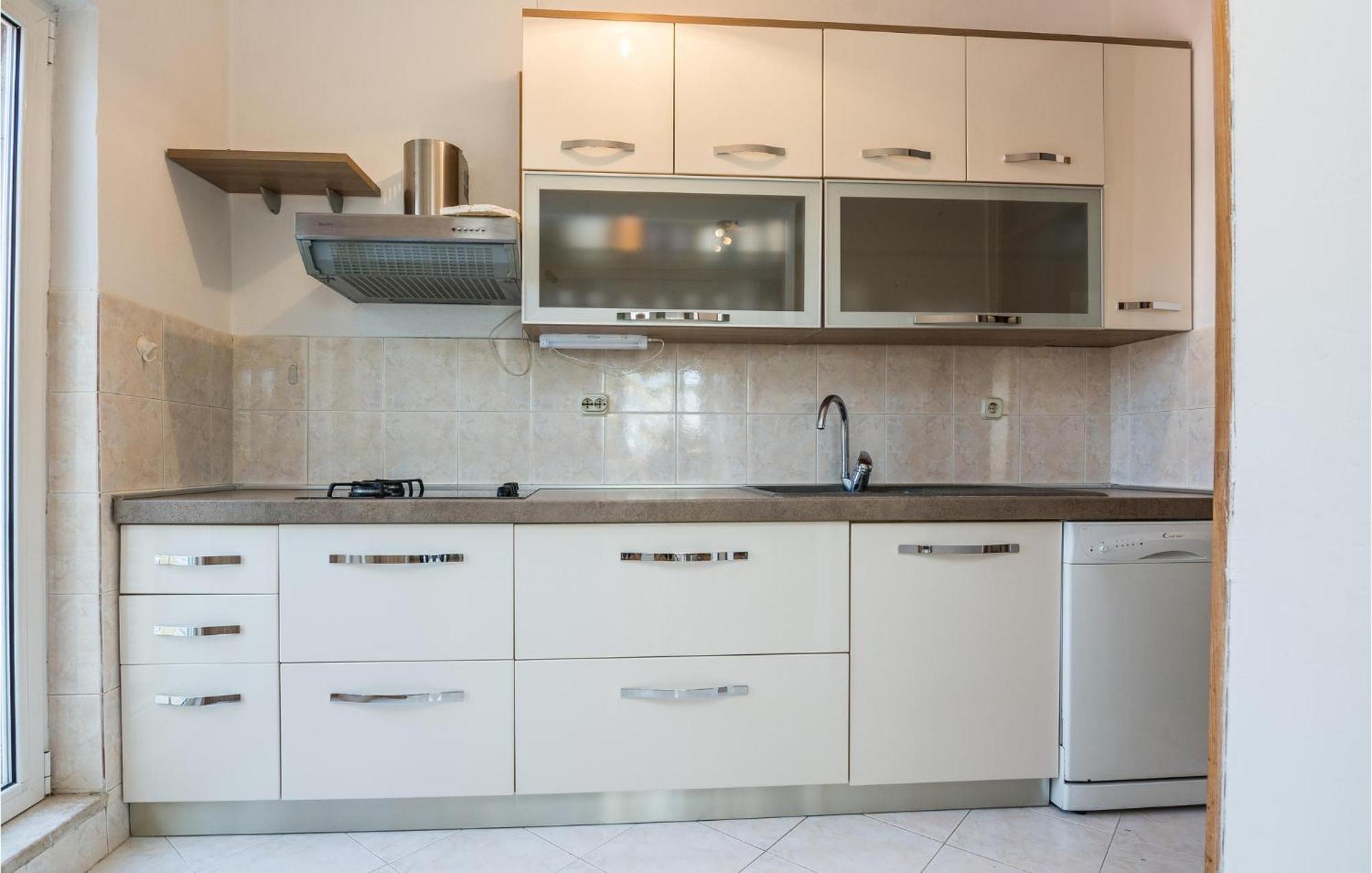 8 Bedroom Gorgeous Home In Kozino Luaran gambar