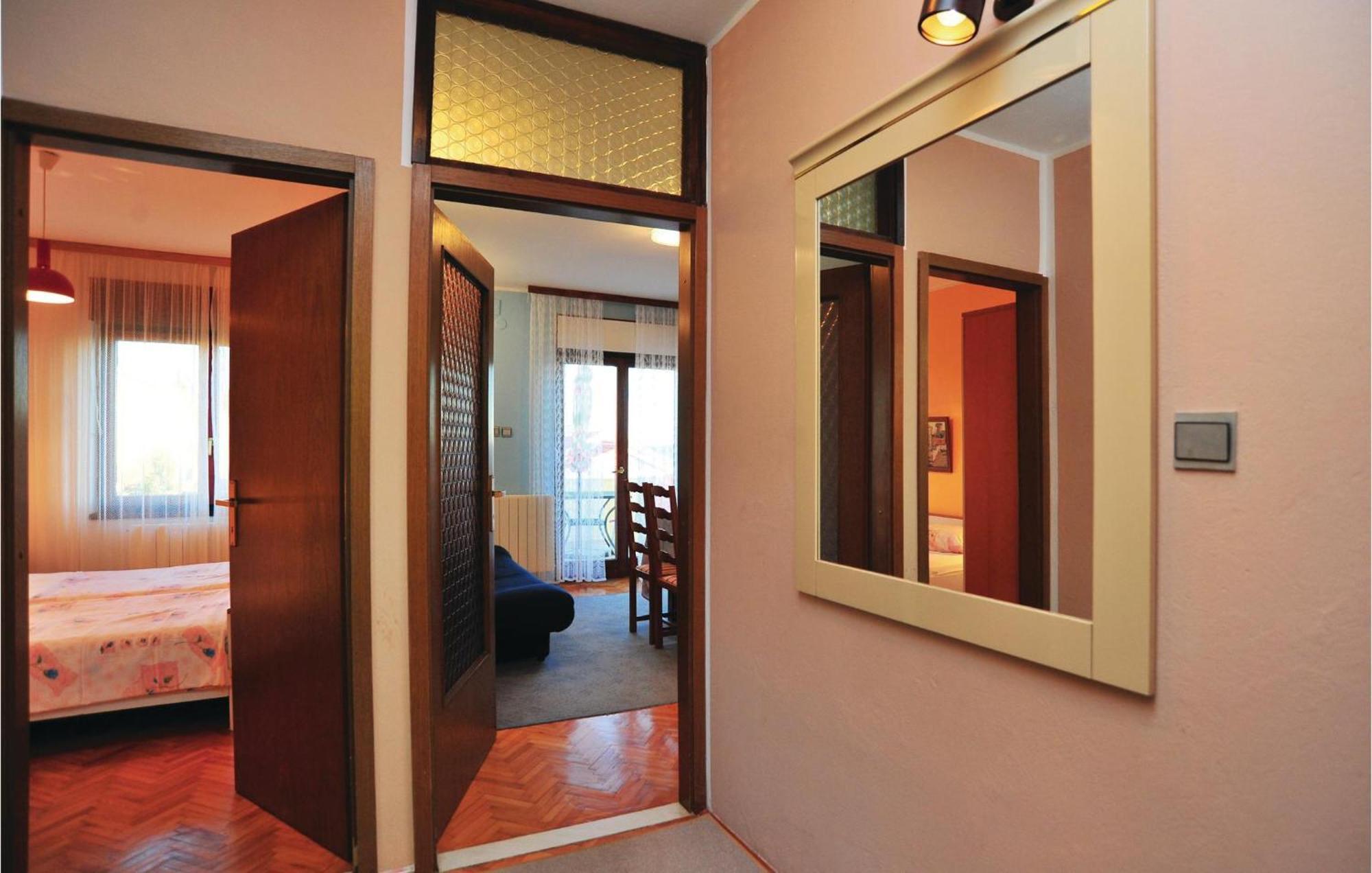 8 Bedroom Gorgeous Home In Kozino Luaran gambar